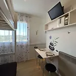 à 20m De La Avec Parking, - Fr-1-224c-329 *