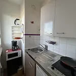 Appartamento à 20m De La Avec Parking, - Fr-1-224c-329